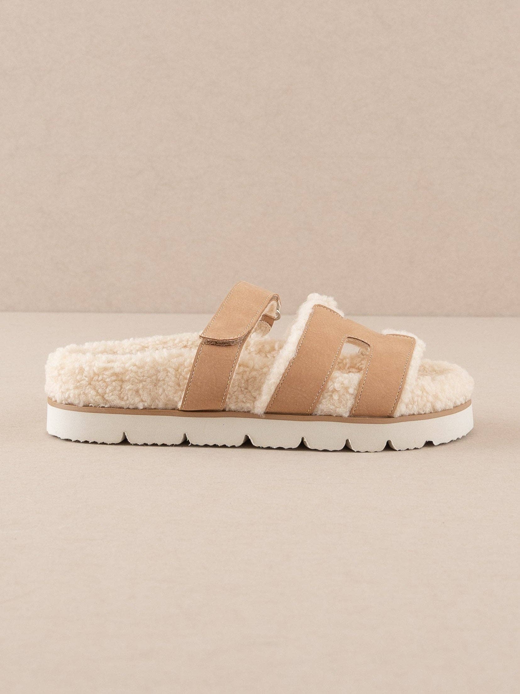 The Alpine | Camel Faux Shearling Sandals