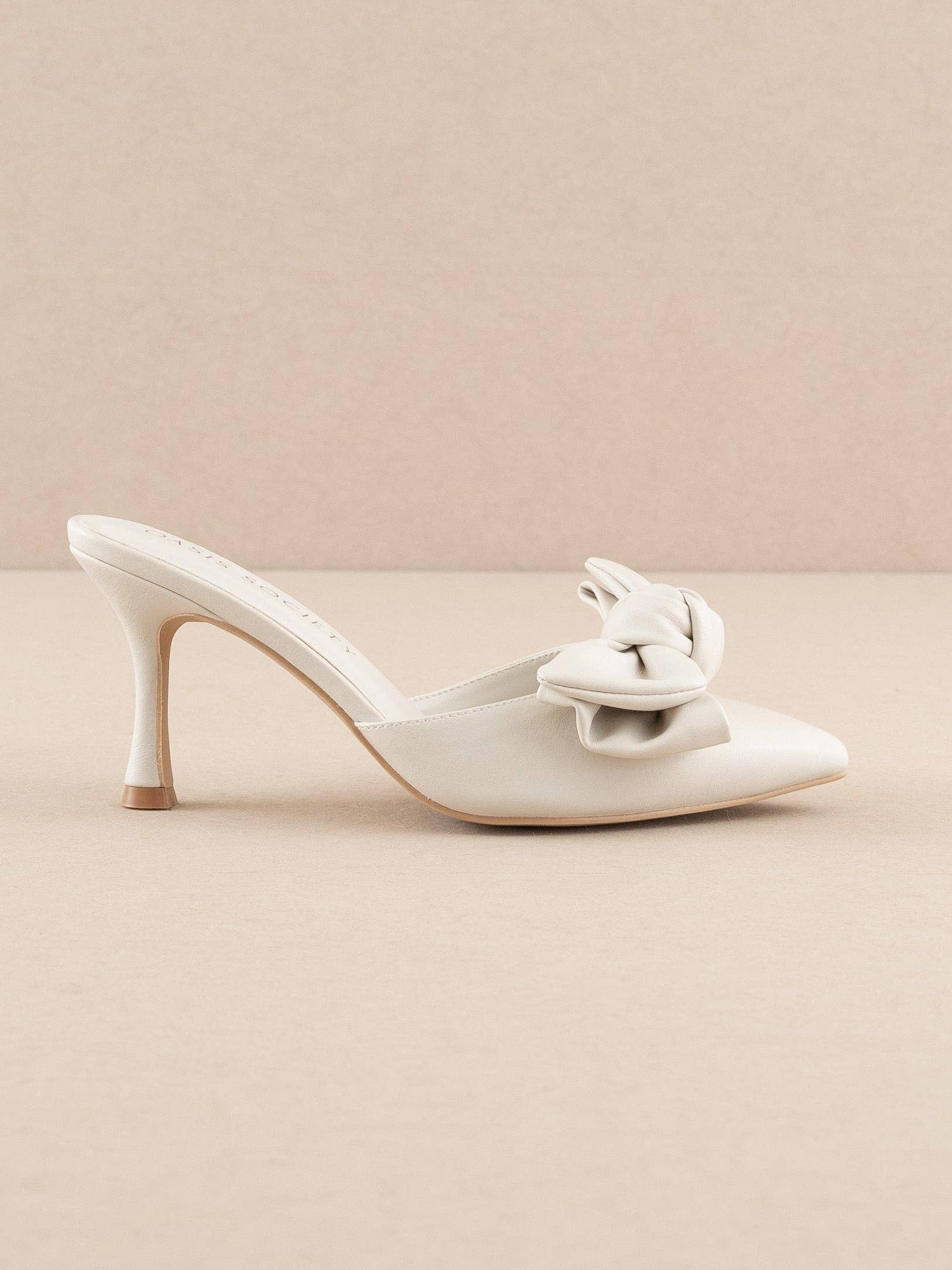 The Jane | White Pointed Toe Bow Accent Kitten Heel