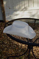 Simple Cowgirl Hat - Ivory