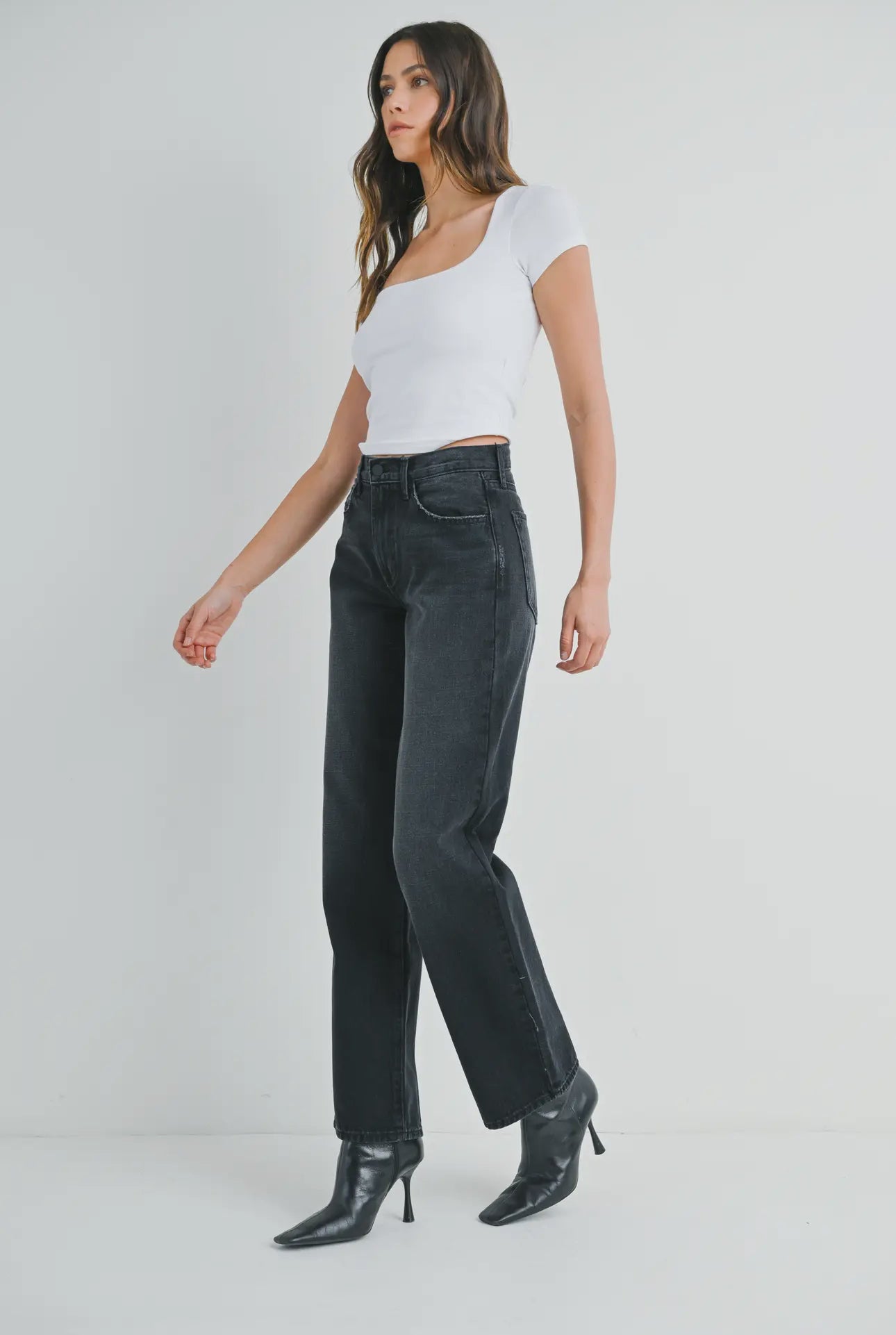 Relaxed Vintage Straight Leg Jean in Washed Grey