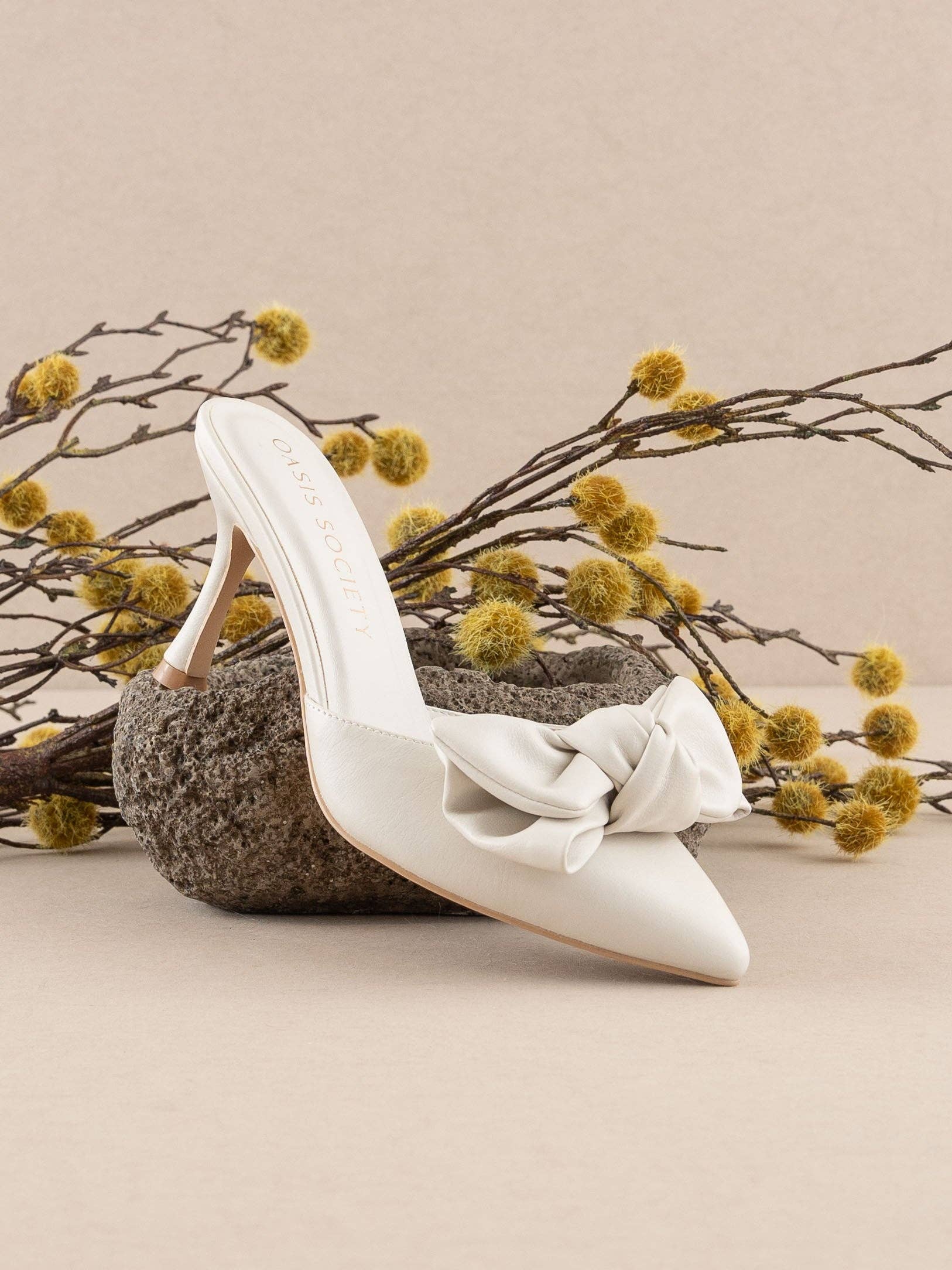 The Jane | White Pointed Toe Bow Accent Kitten Heel