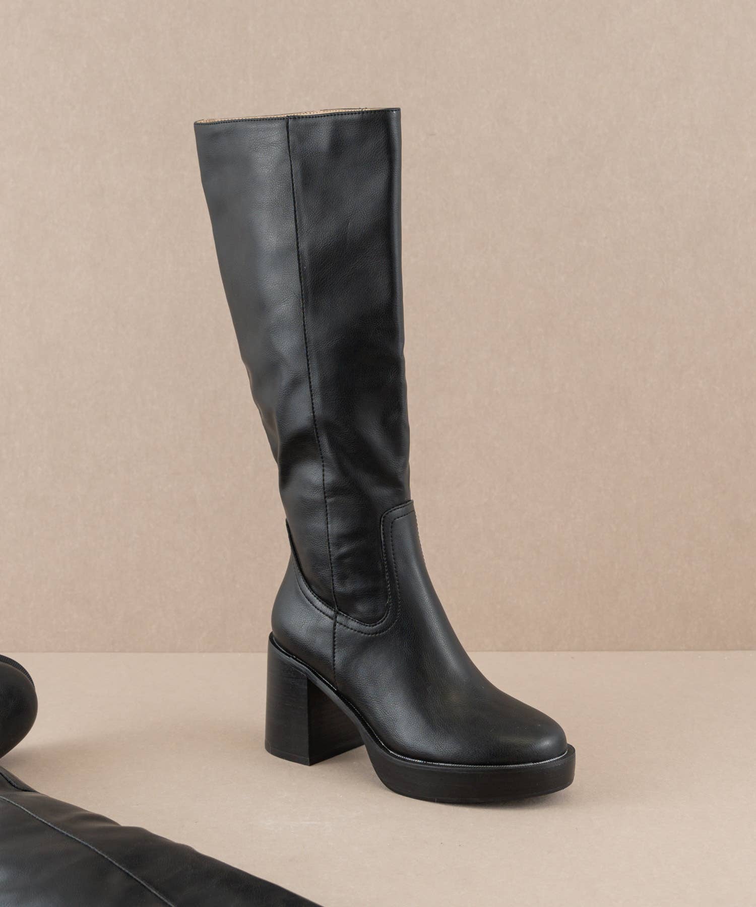 The Juniper Black | Platform Knee-High Boots