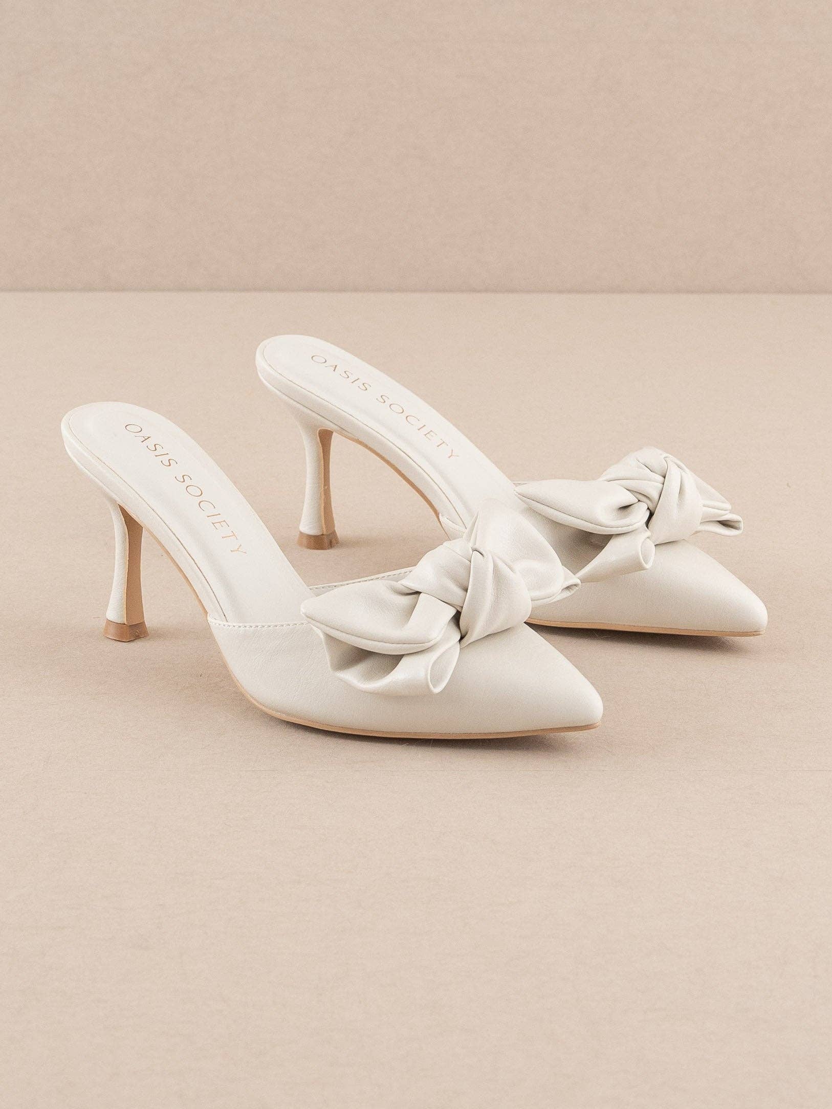 The Jane | White Pointed Toe Bow Accent Kitten Heel